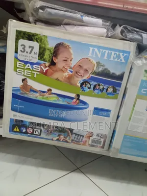 Intex Round Swimming Pool