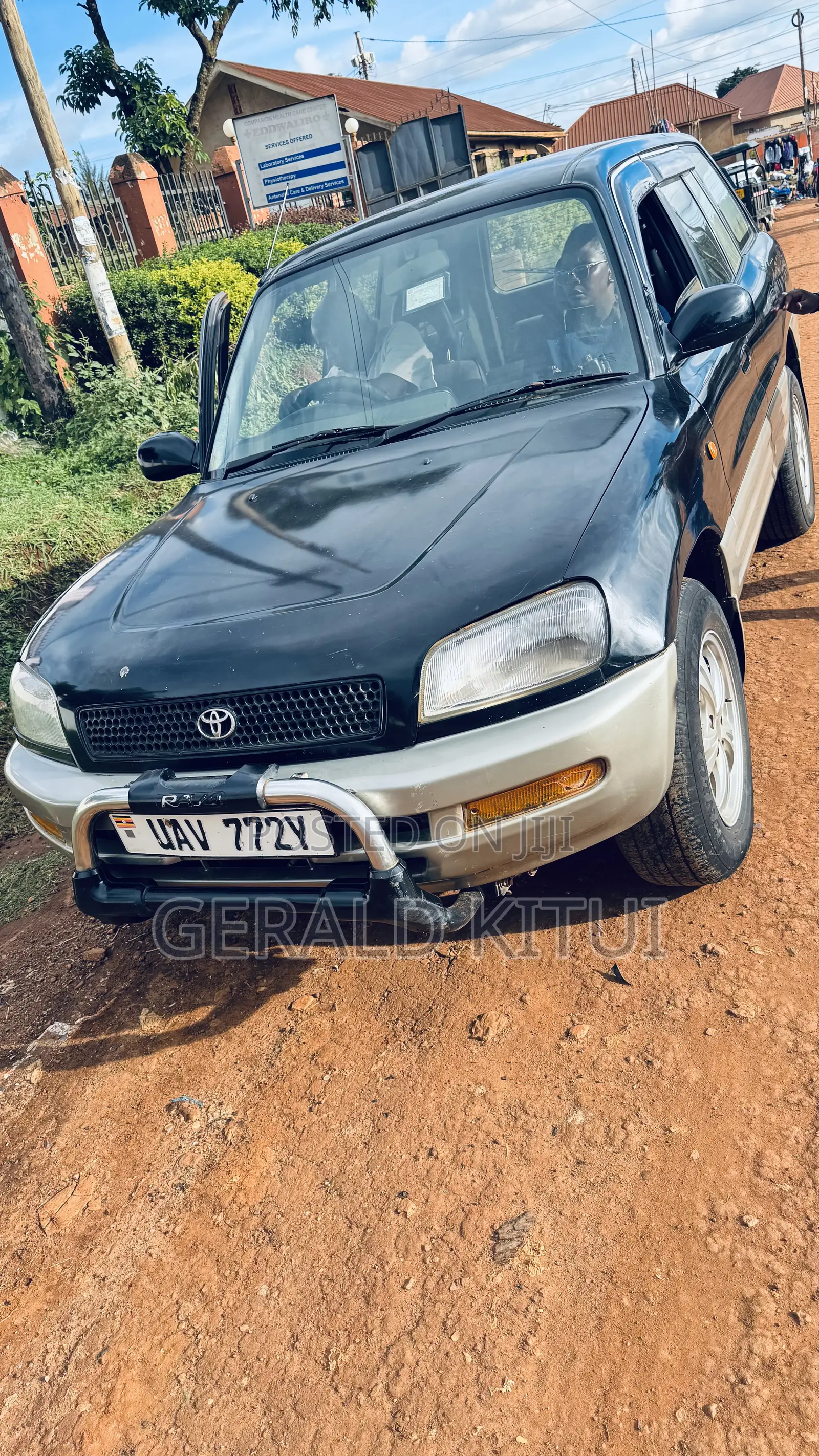 Toyota RAV4 1995 Black