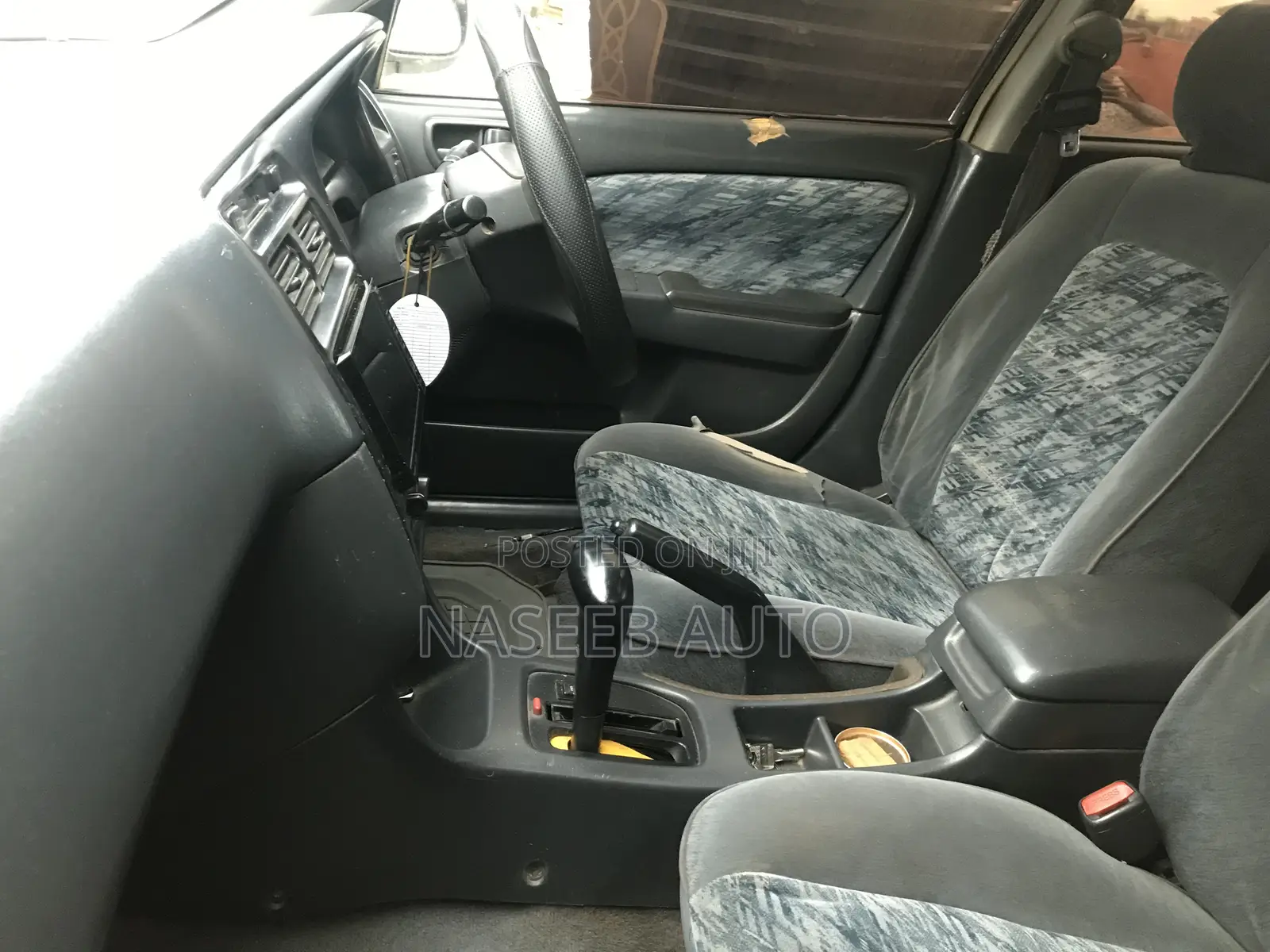 Toyota Carina 2001 White