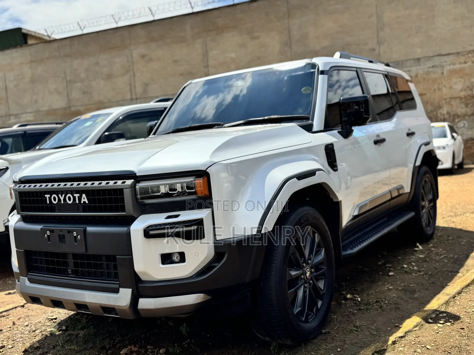 Toyota Land Cruiser Prado 2024 White