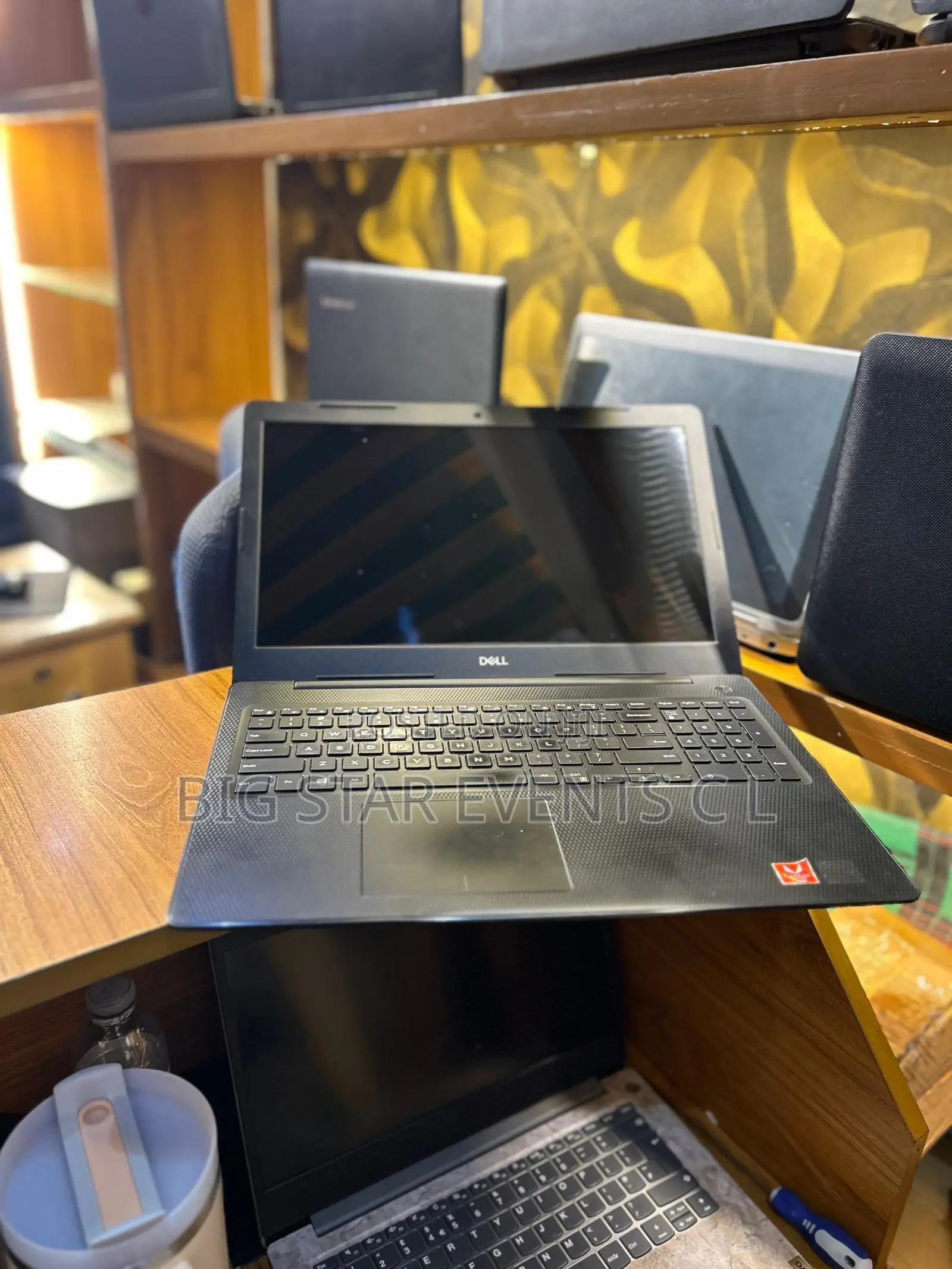 Laptop Dell Latitude 7400 4GB Intel Core i5 SSD 256GB