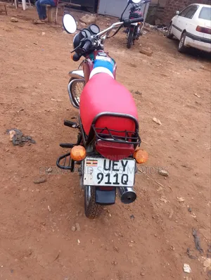 Bajaj Boxer 100 2022 Red