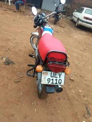 Bajaj Boxer 100 2022 Red