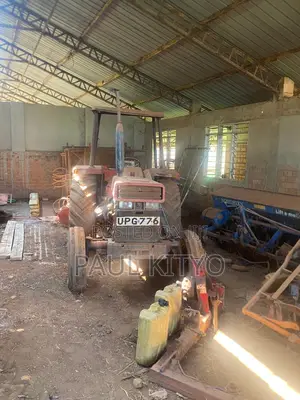 Case International 745 Tractor