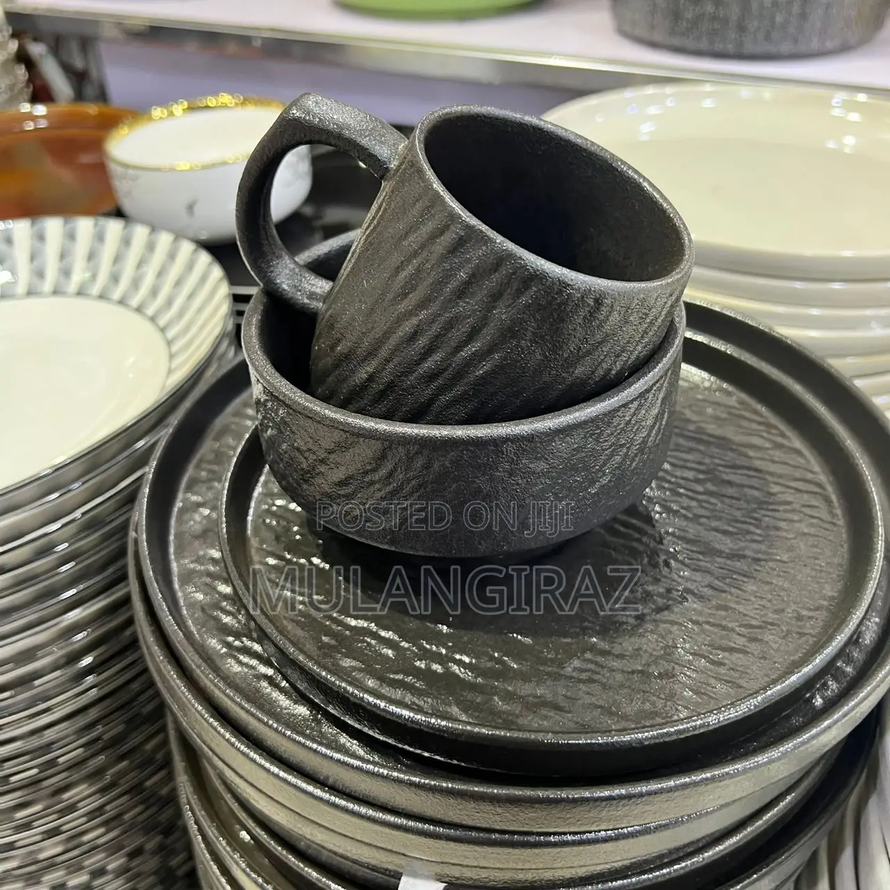 18 PCS Black Dinner Set