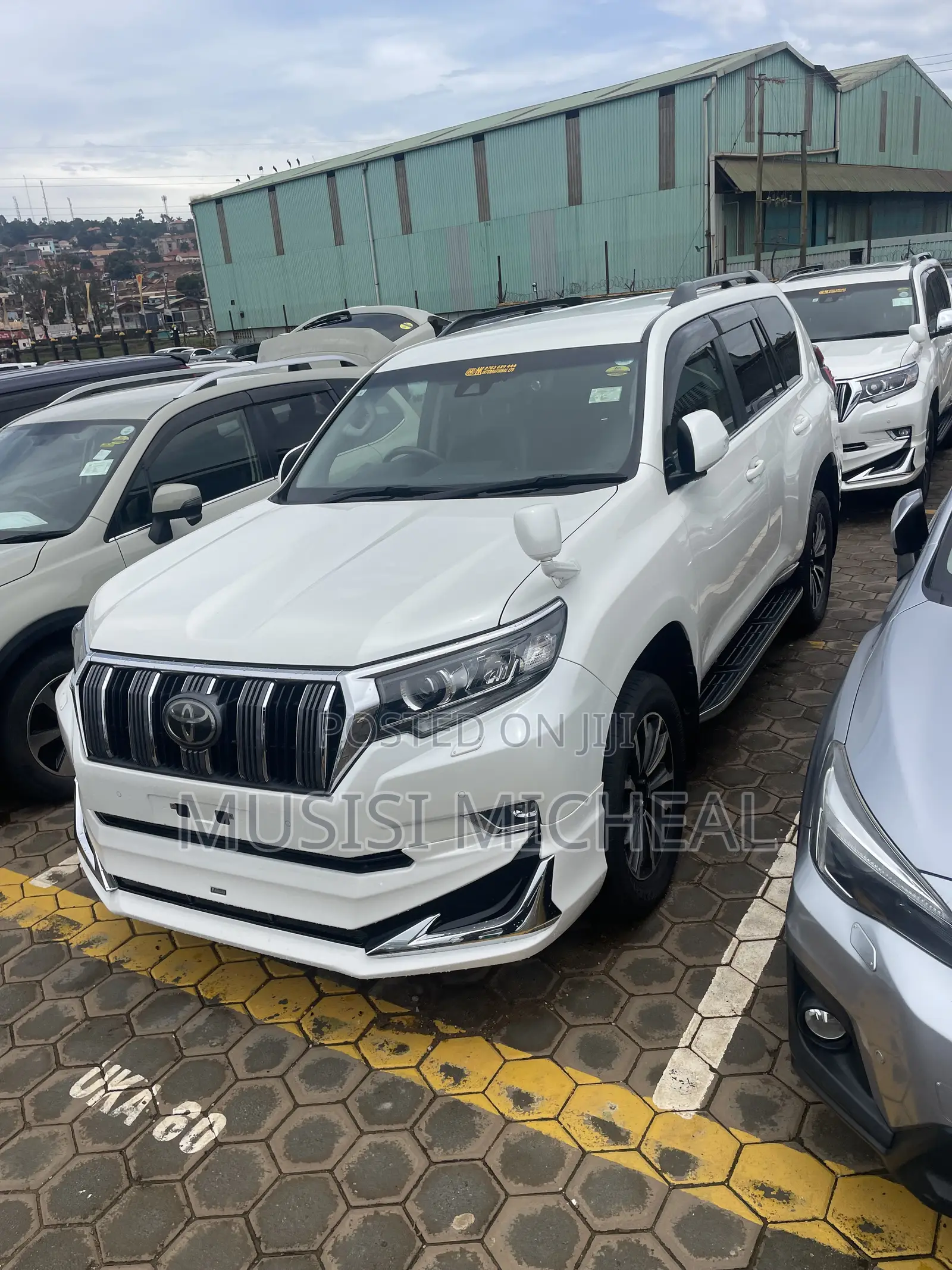 Toyota Land Cruiser Prado 2.8 2018 White