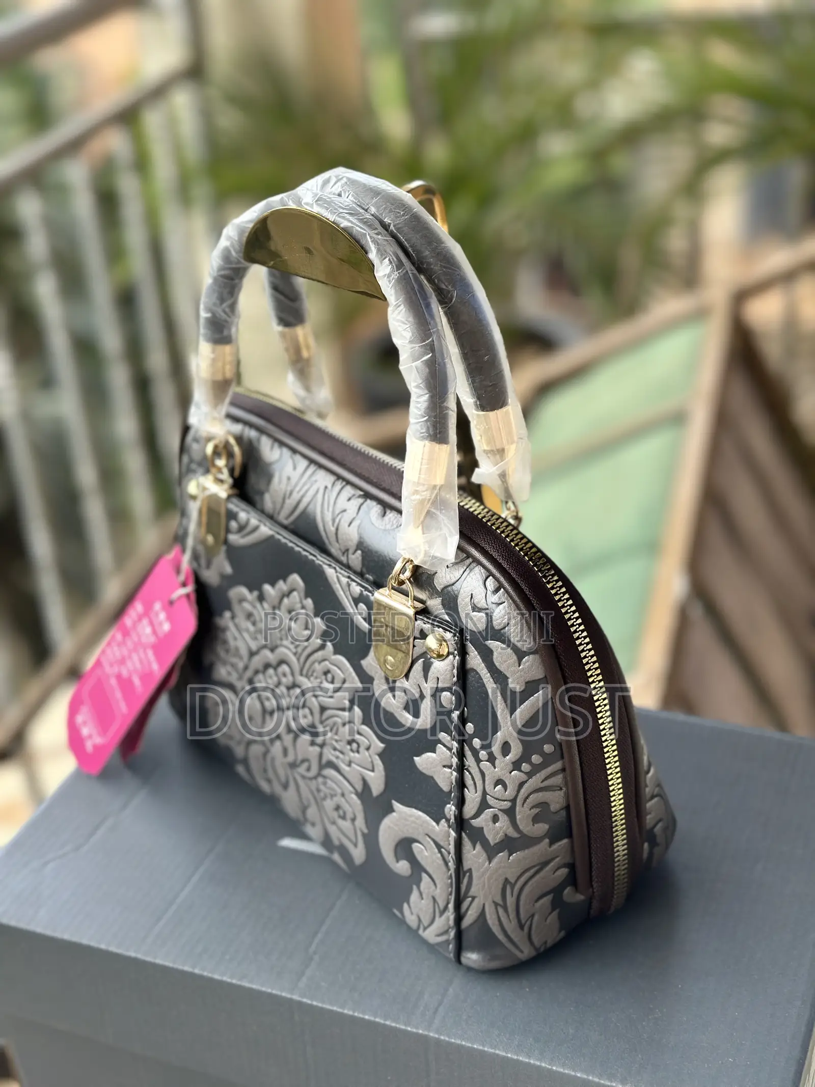 Small Retro Style Handbags