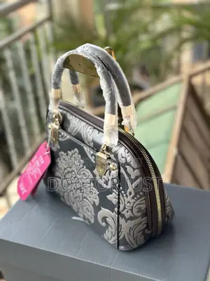 Small Retro Style Handbags