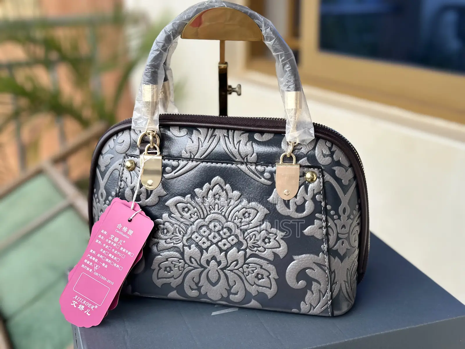Small Retro Style Handbags