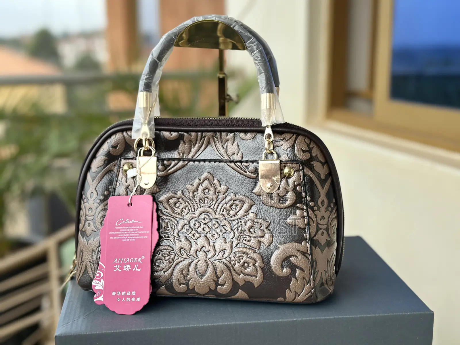 Small Retro Style Handbags