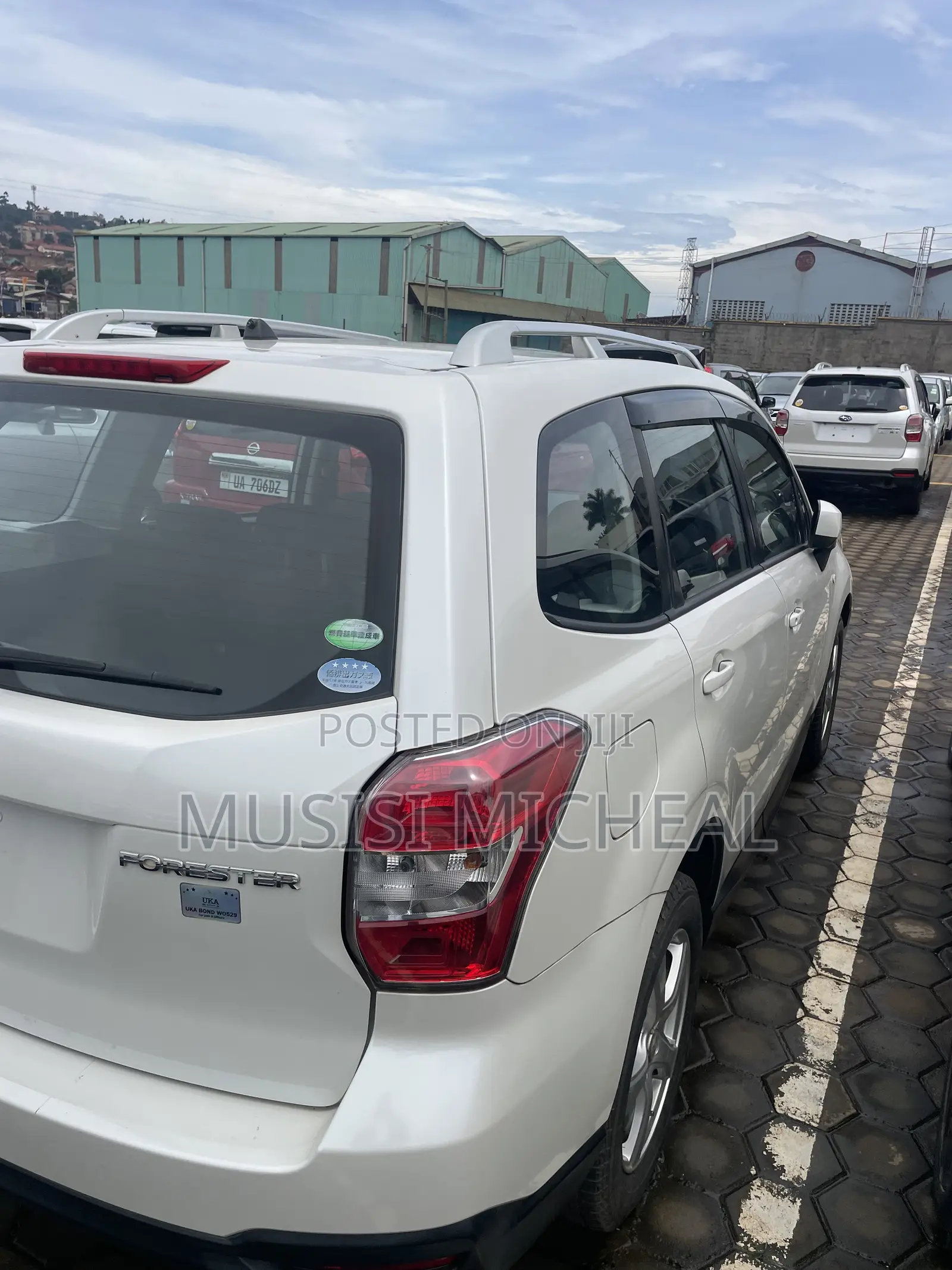 Subaru Forester 2.5i PZEV 4dr SUV AWD (2.5L 4cyl CVT) 2014 White