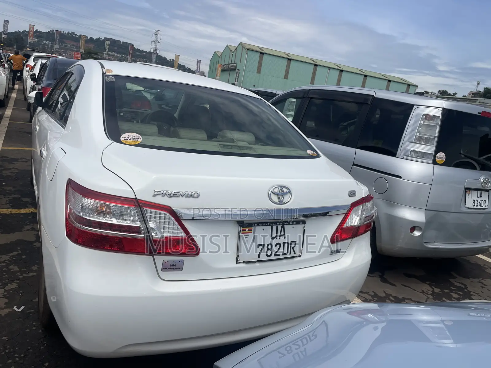 Toyota Premio 1.8 FWD 2012 White