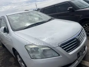 Toyota Premio 1.8 FWD 2012 White