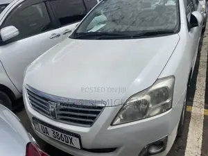 Toyota Premio 1.8 FWD 2012 White