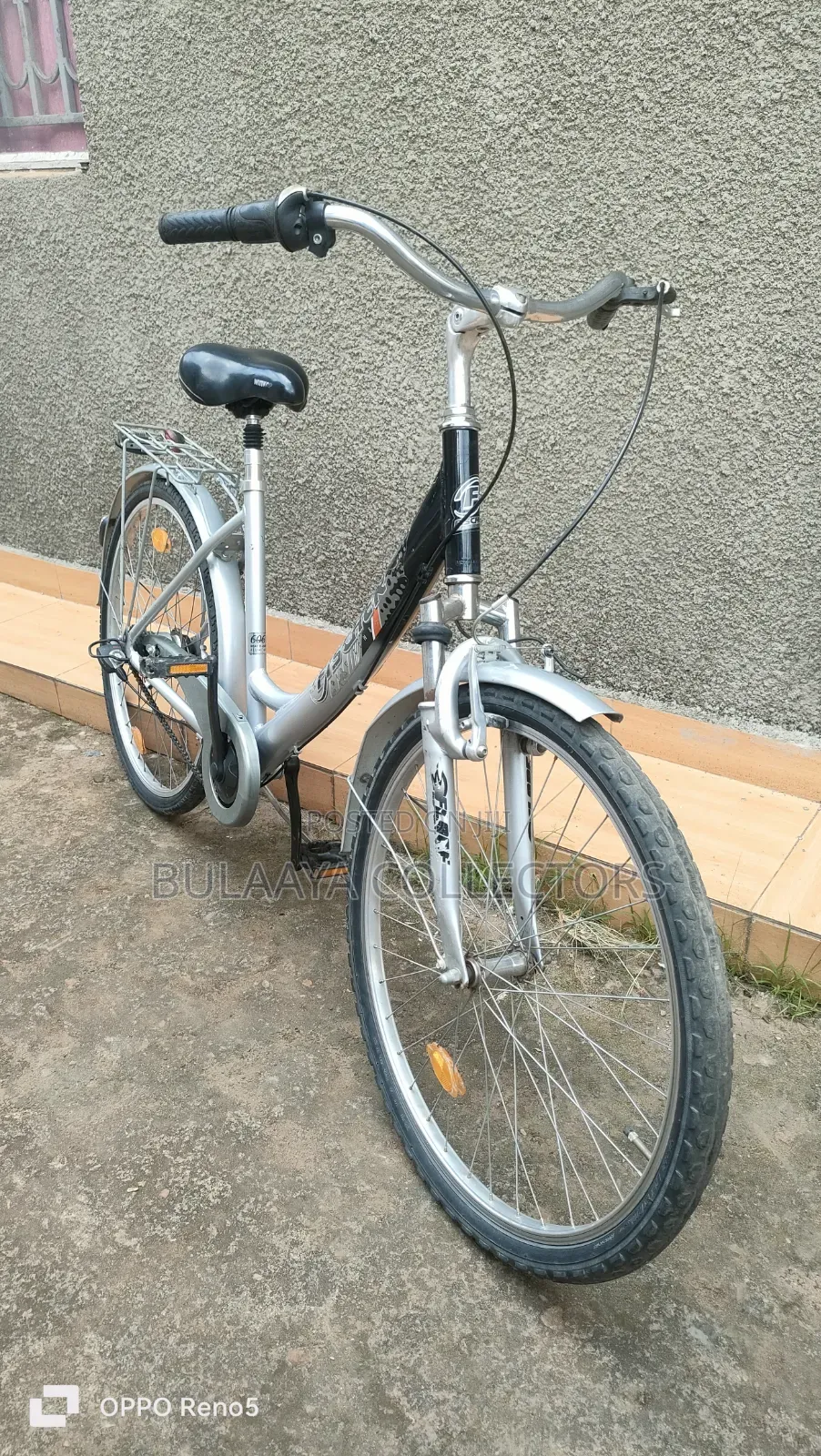 Silver Fischer German-Made City Bike With 28-Inch Wheels.