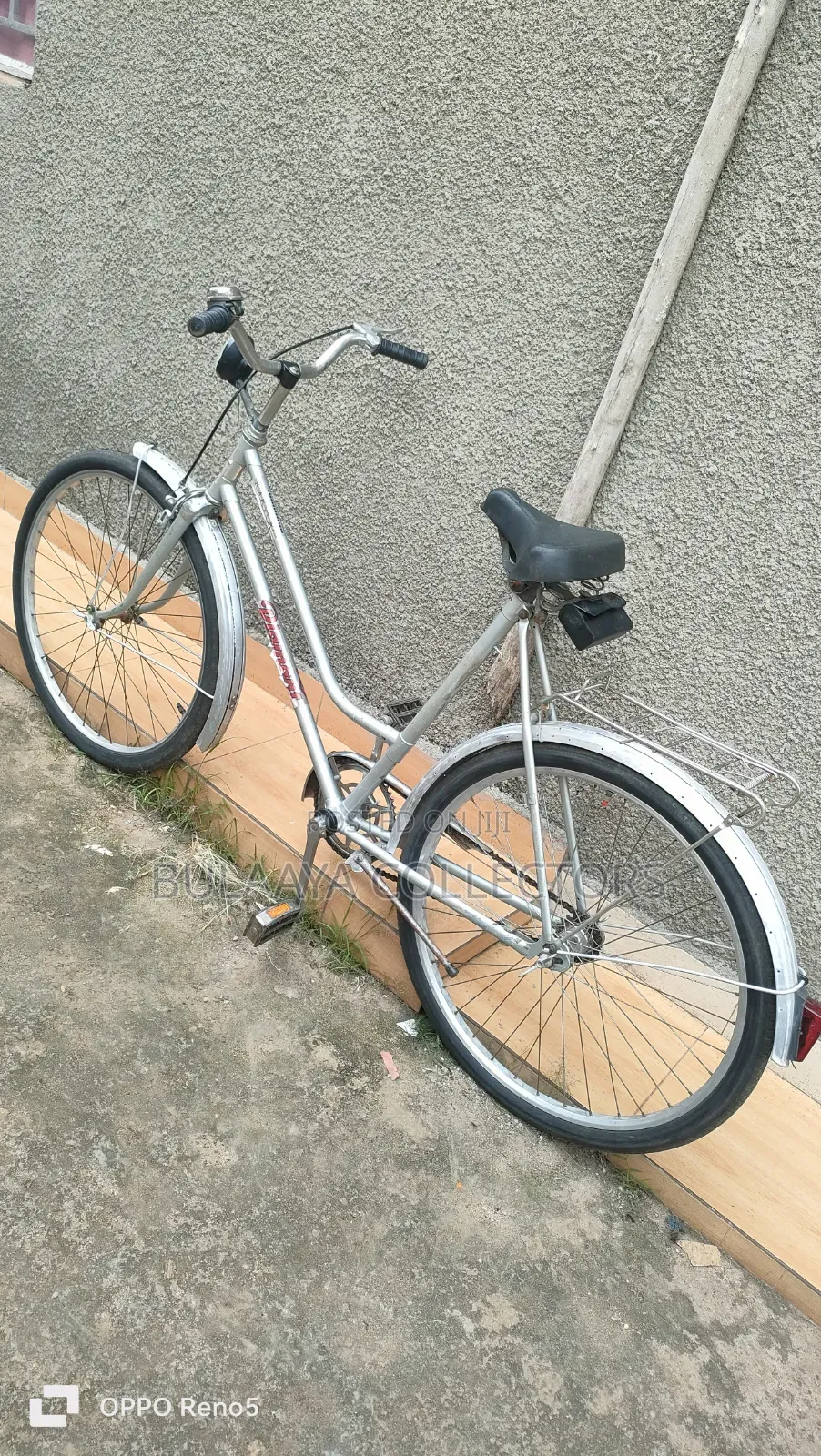 Germany Used Vintage Silver Diamant Damenfahrrad City Bike, 26 Inches.