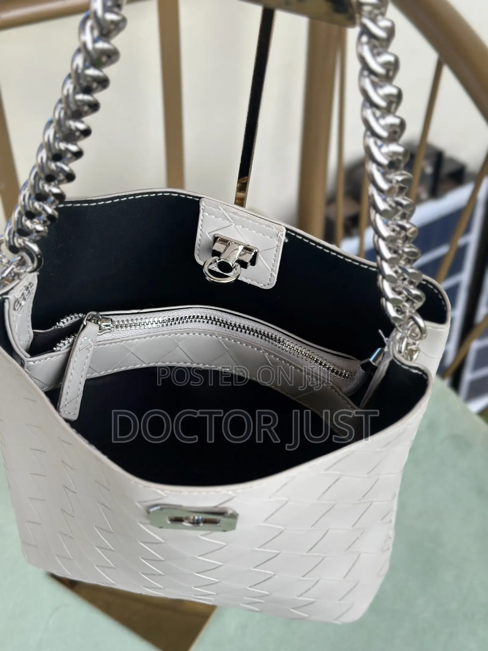 Cream / Nude Medium Tote Bag