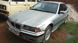BMW 318i 1994 Silver