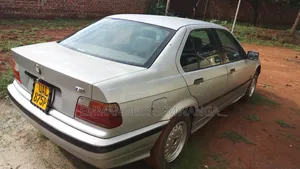 BMW 318i 1994 Silver