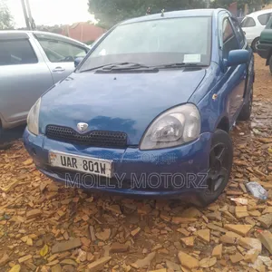 Toyota Vitz 2002 Blue