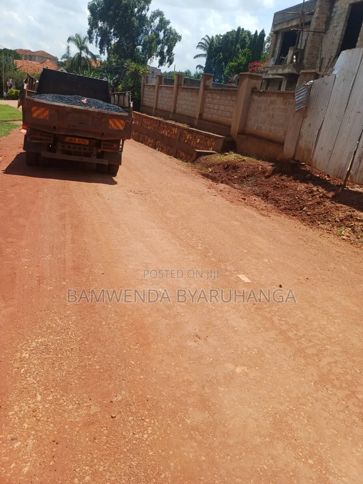 Paving, Asphalt, Swimming Pools, Basketball Courts,Roads ,Leveling Etc