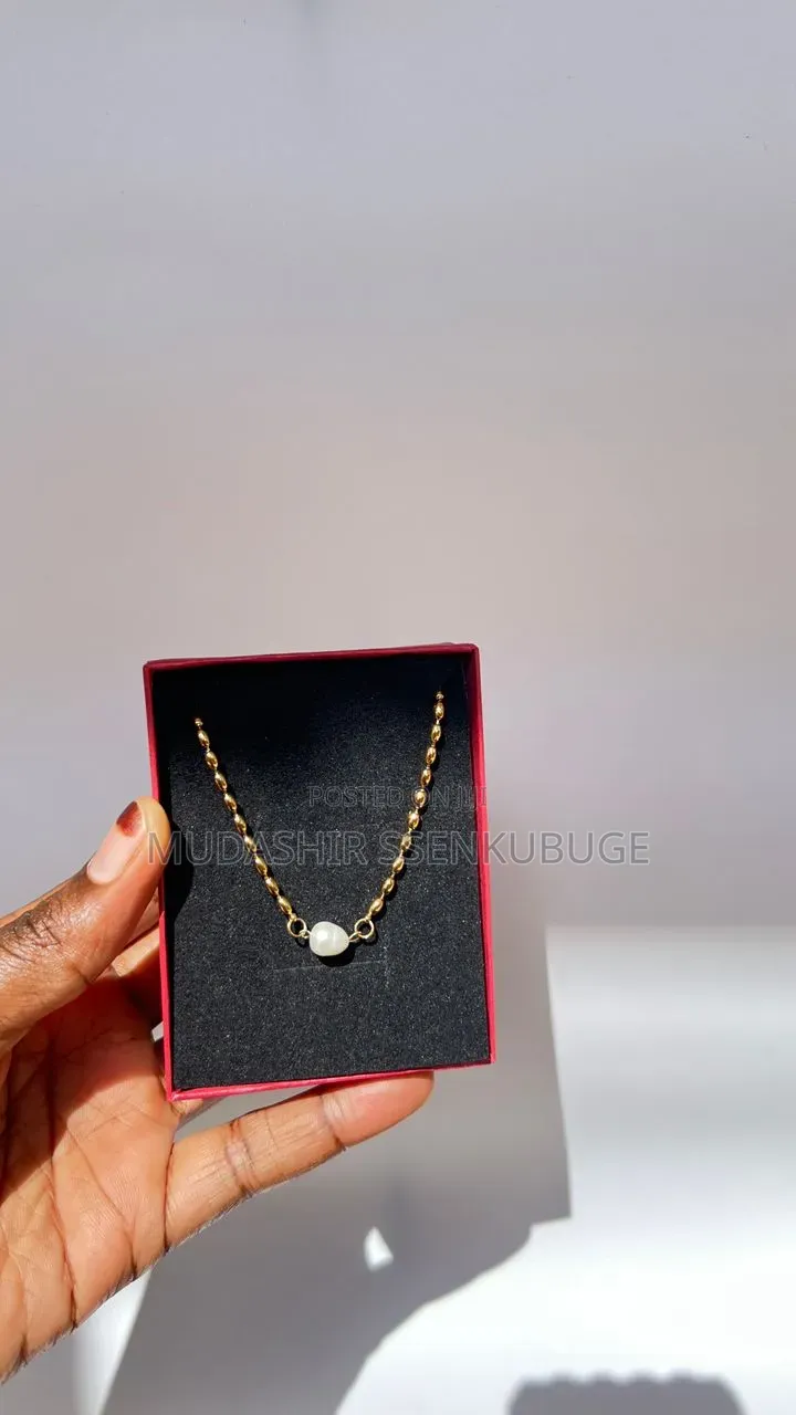 Ladies Necklaces