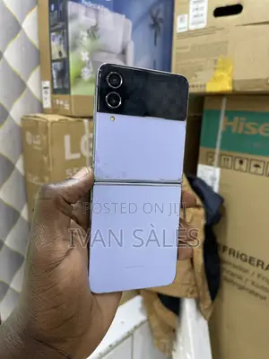 Samsung Galaxy Z Flip4 256 GB Purple