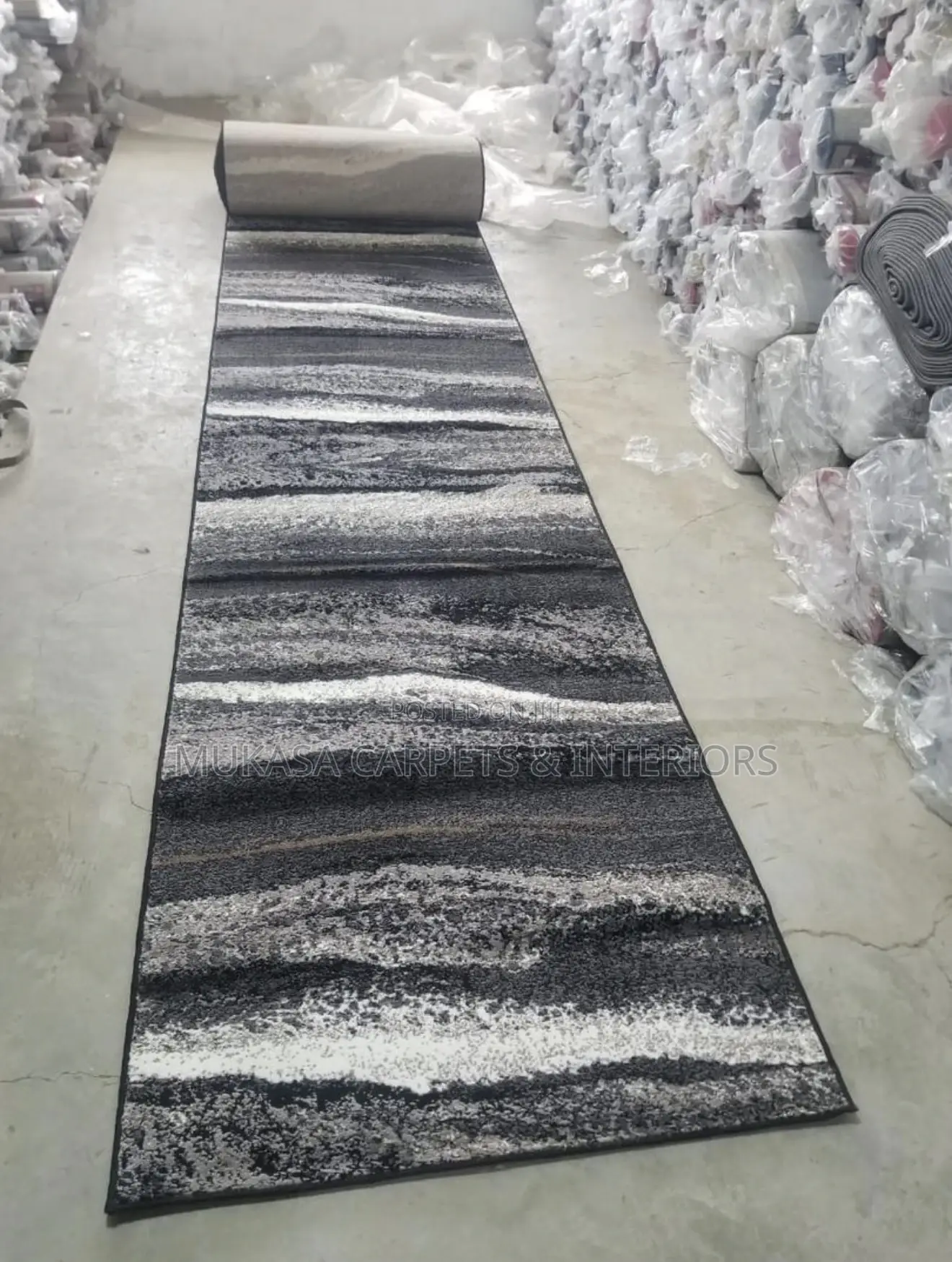 Modern Hallway Runner Carpet – Durable and Stylish