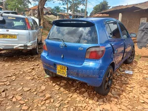 Toyota Vitz 1.0 FWD 5dr 2000 Blue