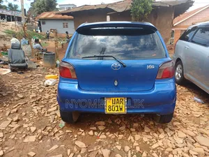 Toyota Vitz 1.0 FWD 5dr 2000 Blue