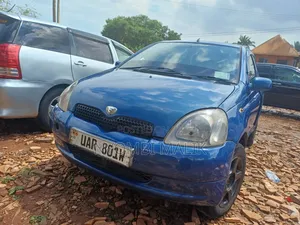 Toyota Vitz 1.0 FWD 5dr 2000 Blue