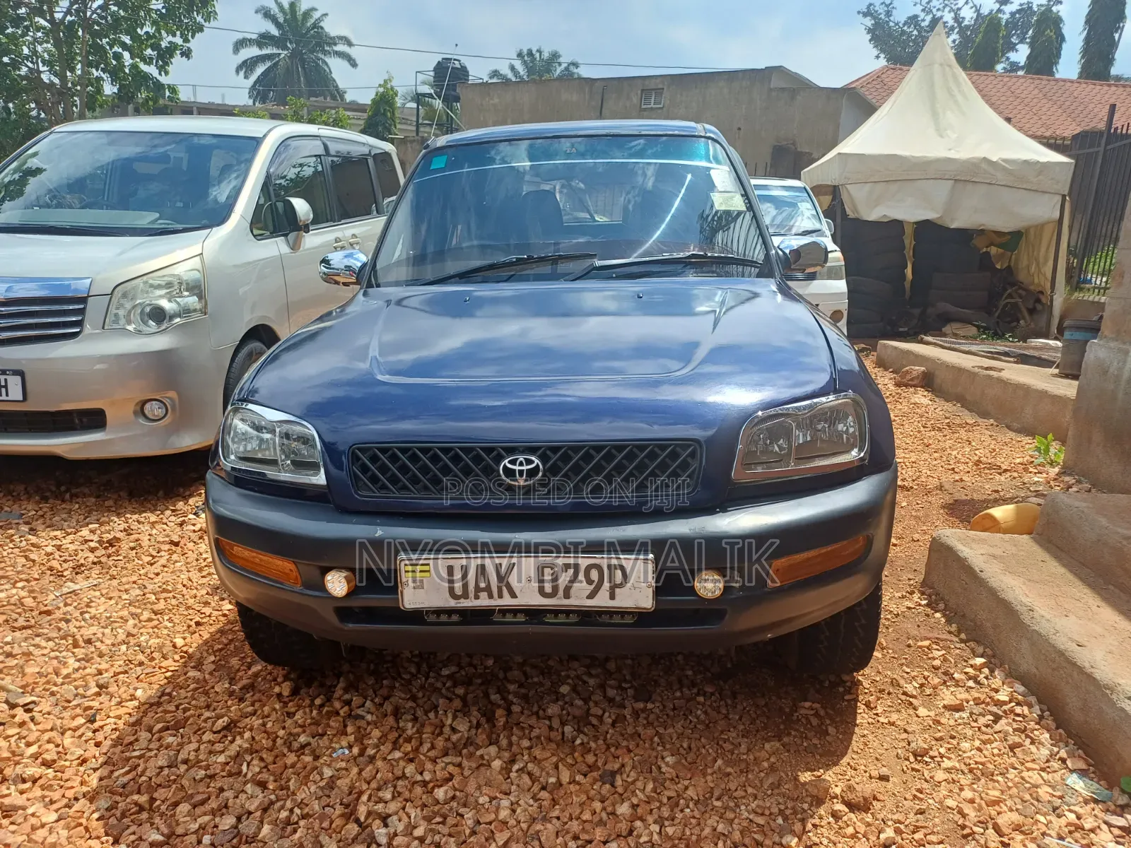 Toyota RAV4 1997 Blue