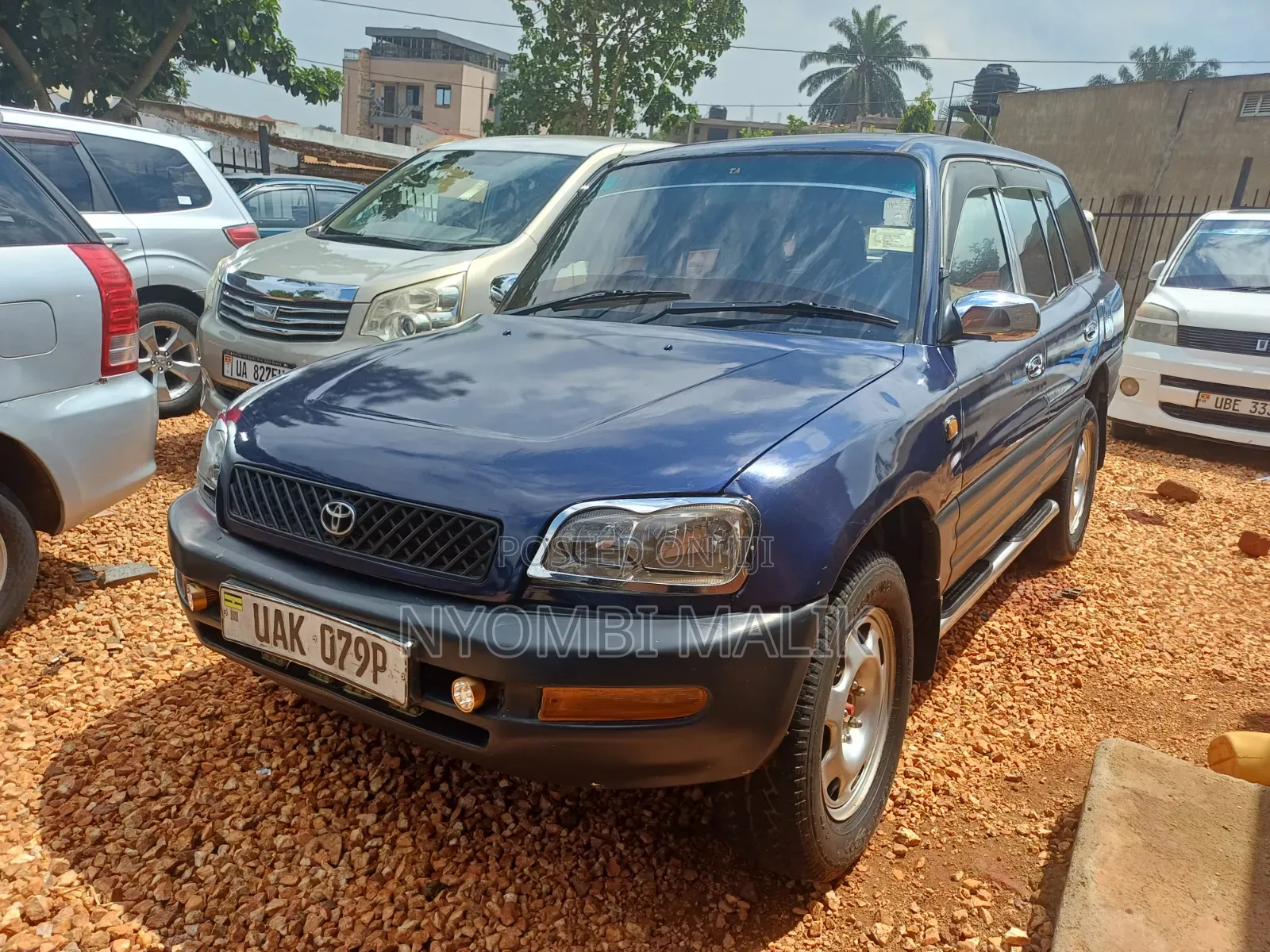 Toyota RAV4 1997 Blue