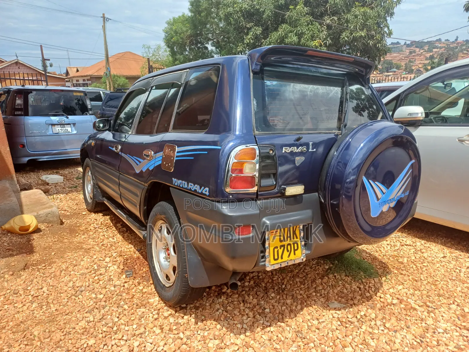 Toyota RAV4 1997 Blue