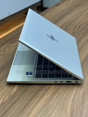 Laptop HP EliteBook 830 G8 16GB Intel Core i7 SSD 512GB