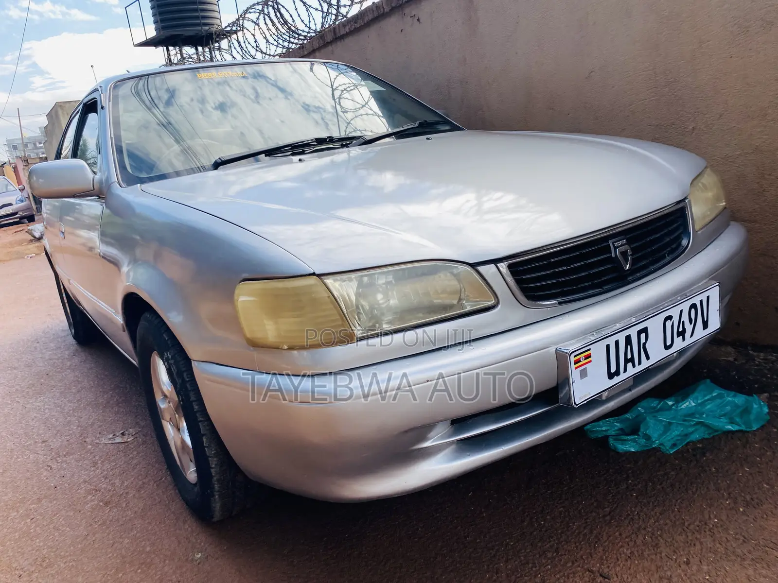 Toyota Corolla 1998 Silver
