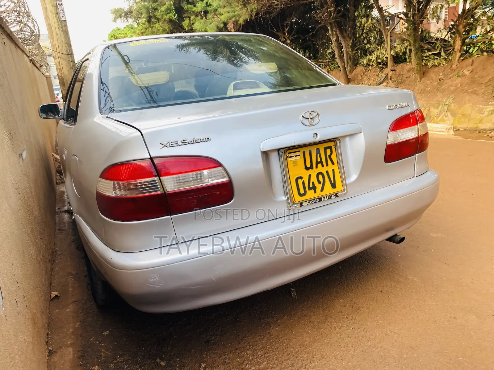 Toyota Corolla 1998 Silver