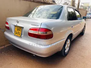Toyota Corolla 1998 Silver
