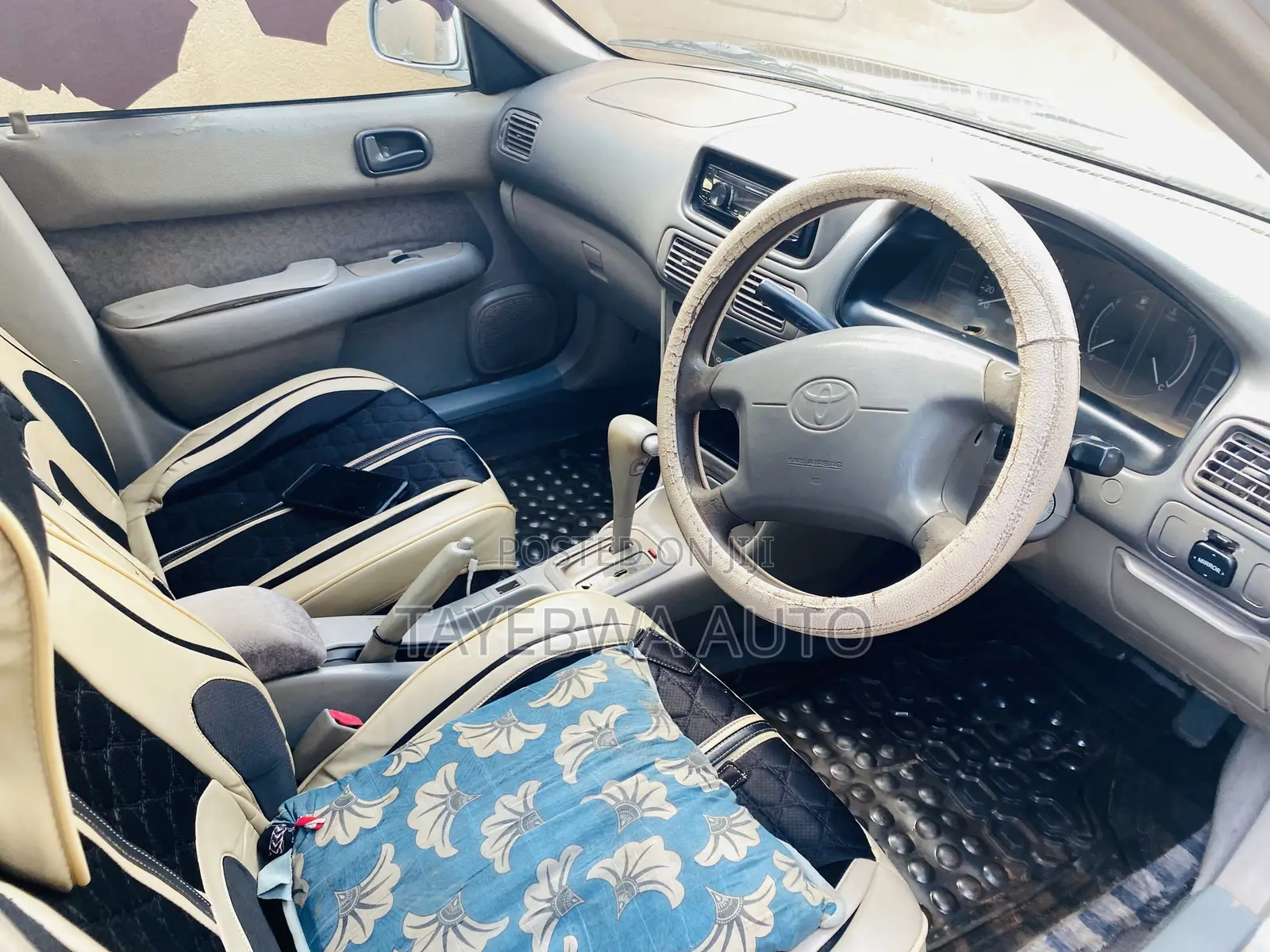Toyota Corolla 1998 Silver
