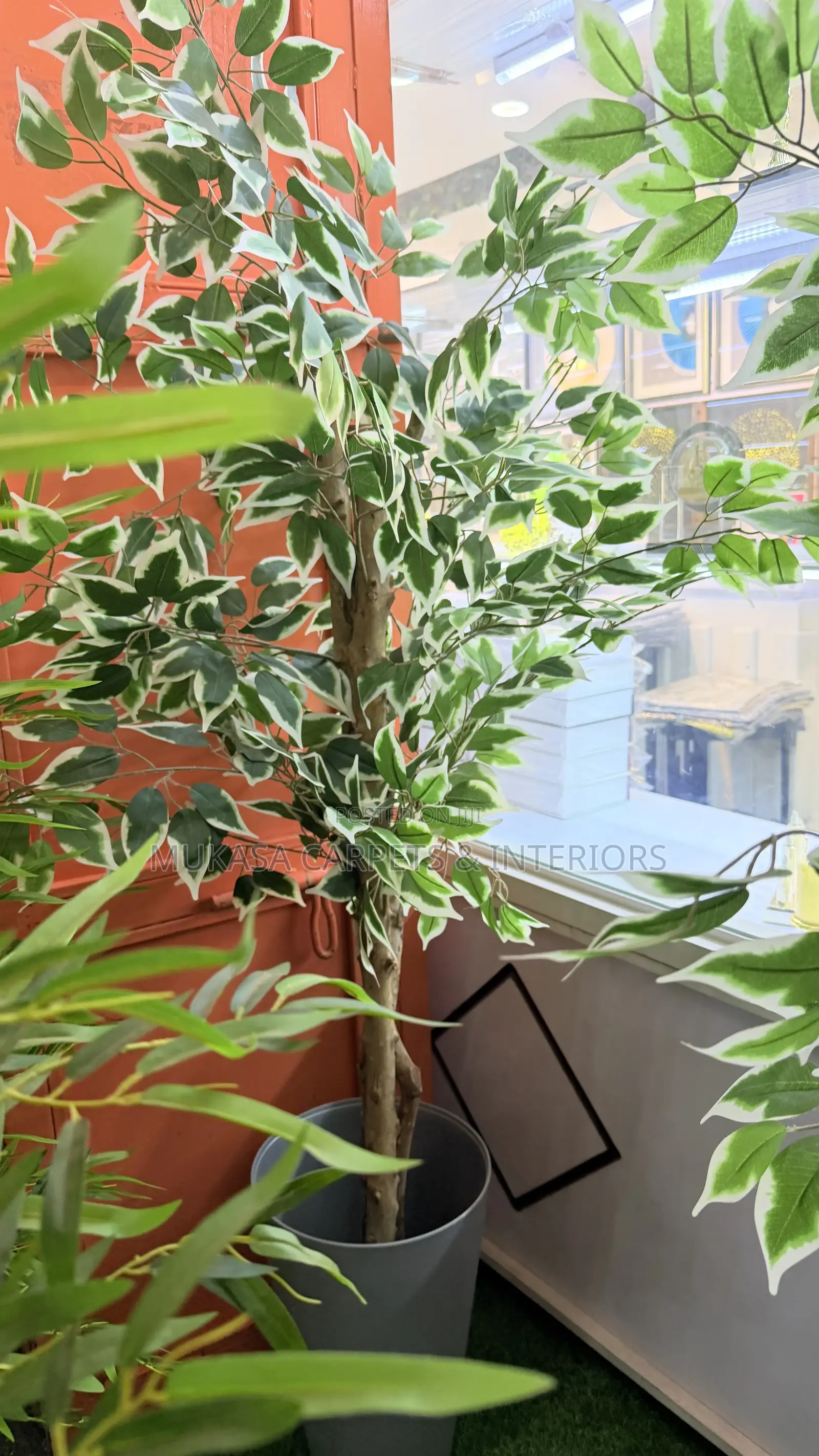 High-Quality Artificial Plant – Realistic Green Indoor Tree