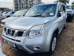 Nissan X-Trail 2.0 Petrol XE 2010 Silver