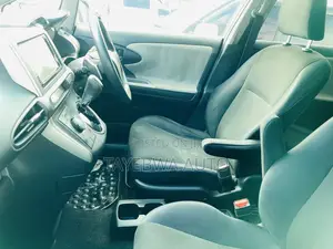 Toyota Wish 2010 White