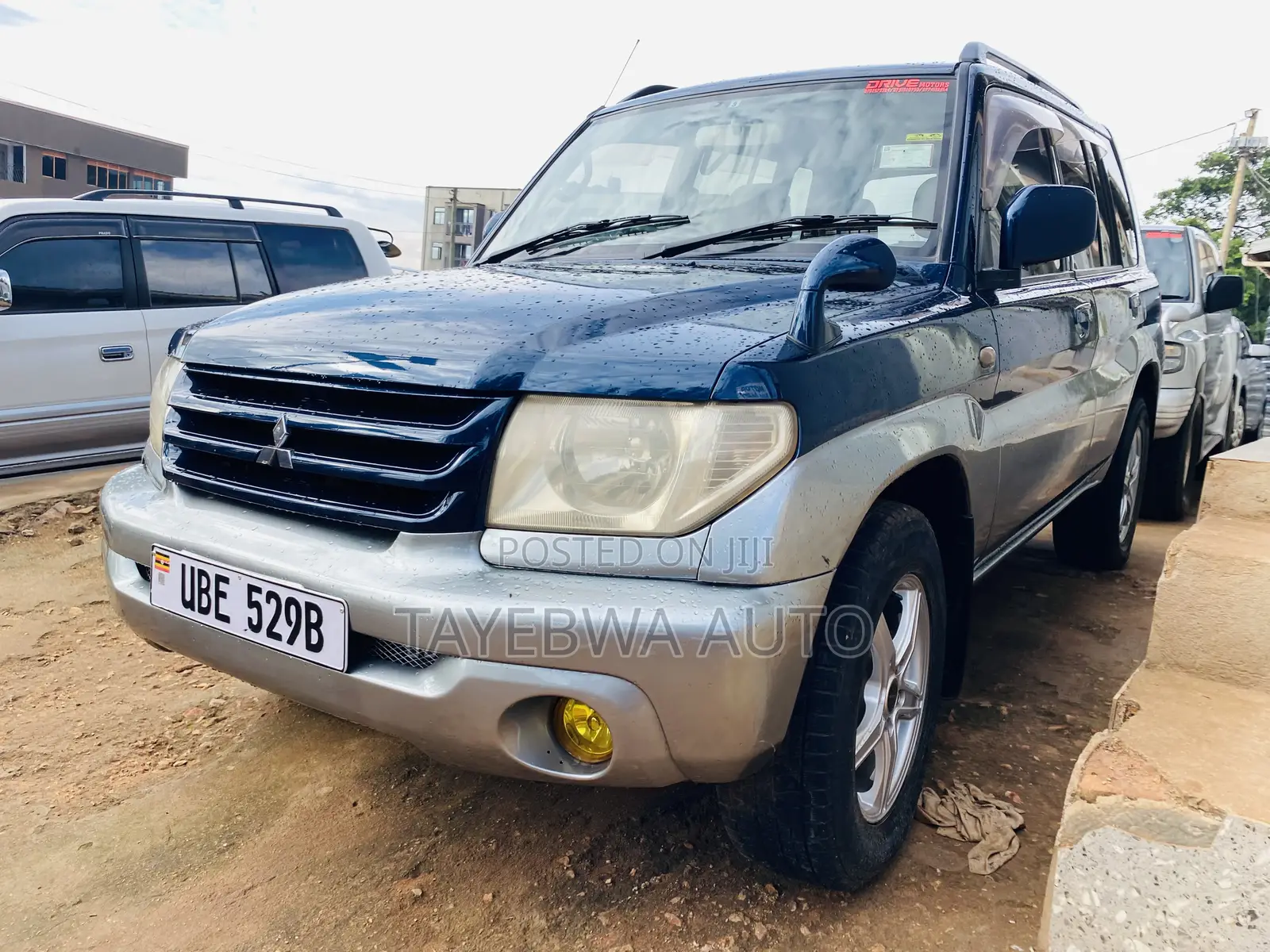 Mitsubishi Pajero IO 2005 Blue