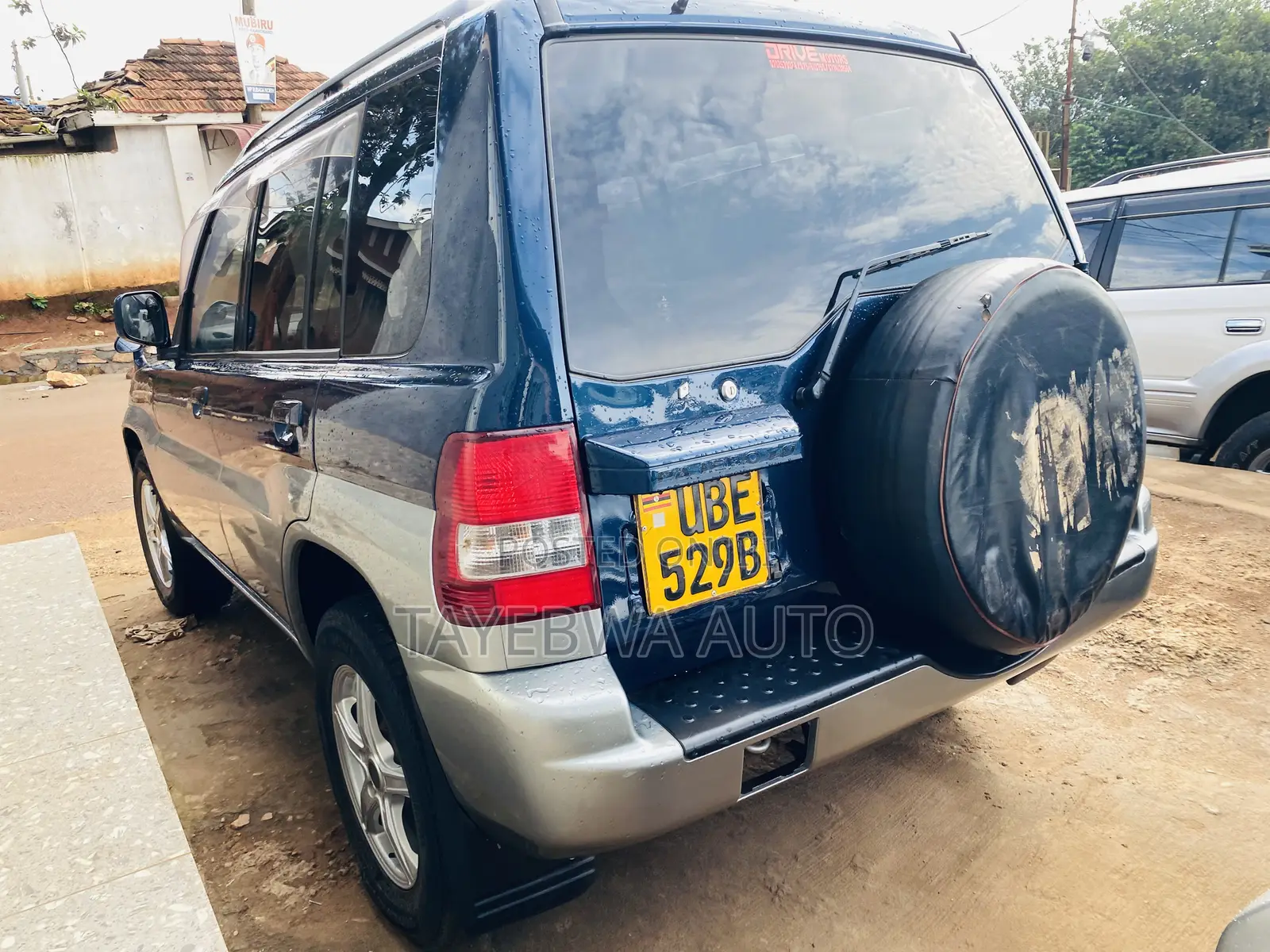 Mitsubishi Pajero IO 2005 Blue