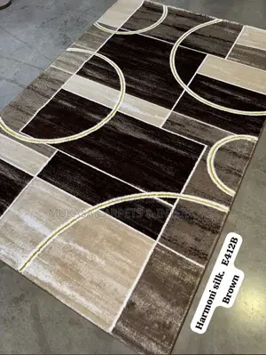 Elegant Centre Rug Carpet – Modern Home Décor