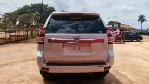 Toyota Land Cruiser Prado 2017 White