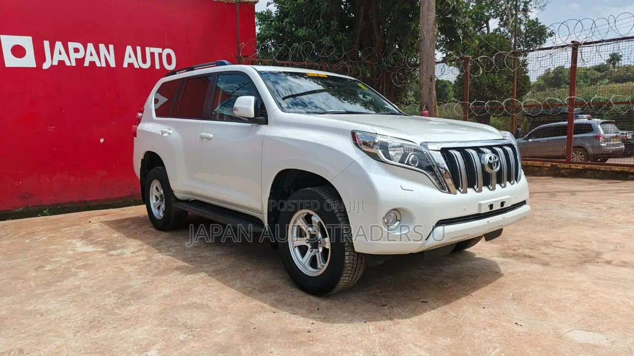 Toyota Land Cruiser Prado 2017 White