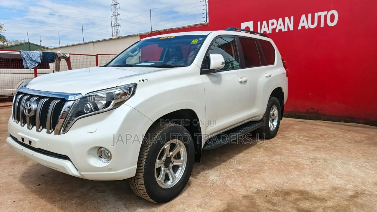 Toyota Land Cruiser Prado 2017 White