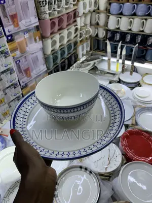 6 Plates , 6 Bowls