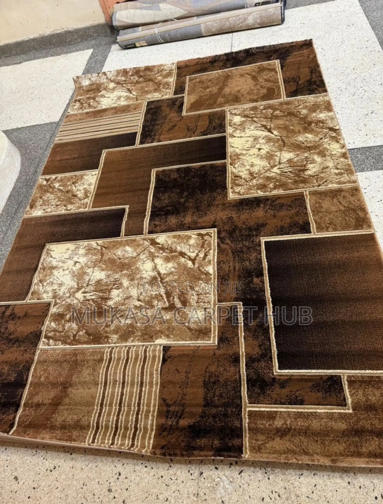 Modern Geometric Centre Carpet